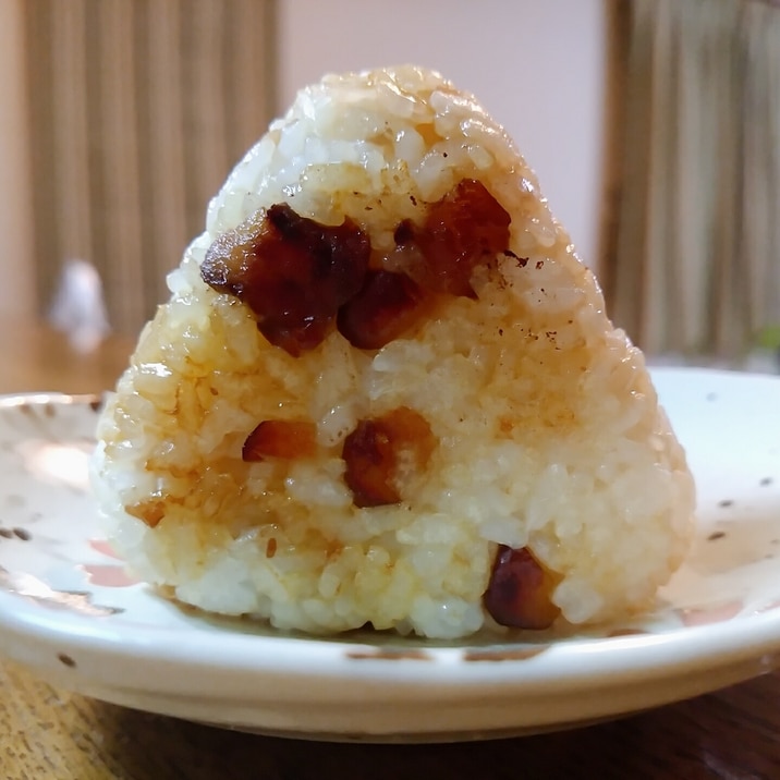 醤油豆の焼きおにぎり